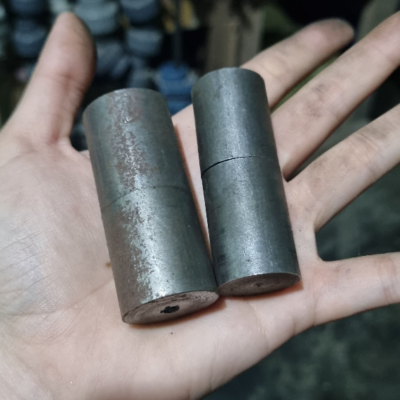 Engsel Bubut / Engsel Besi Bubut Pagar Besi / Engsel Pagar