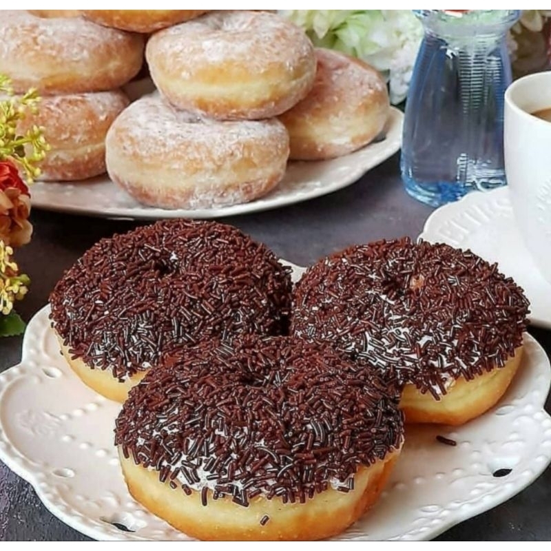 

Donat Pumpkin / Kentang,Donat Premium Fluffy dan Yummy (isi 10 pcs @45 gram)