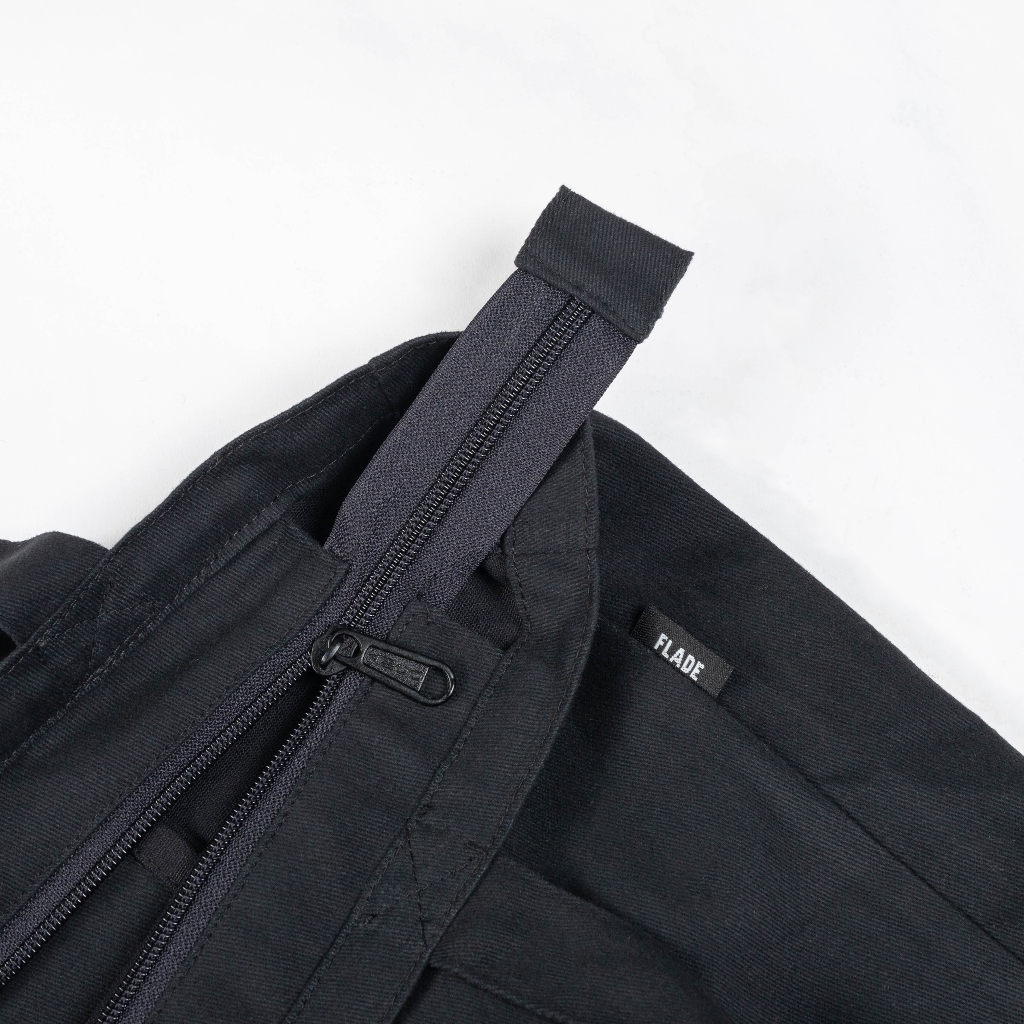 

ID FLADE STUDIOS TOTEBAG KANVAS HITAM RESLETING - TAS KULIAH PRIA WANITA - ASTRONAUT SERIES