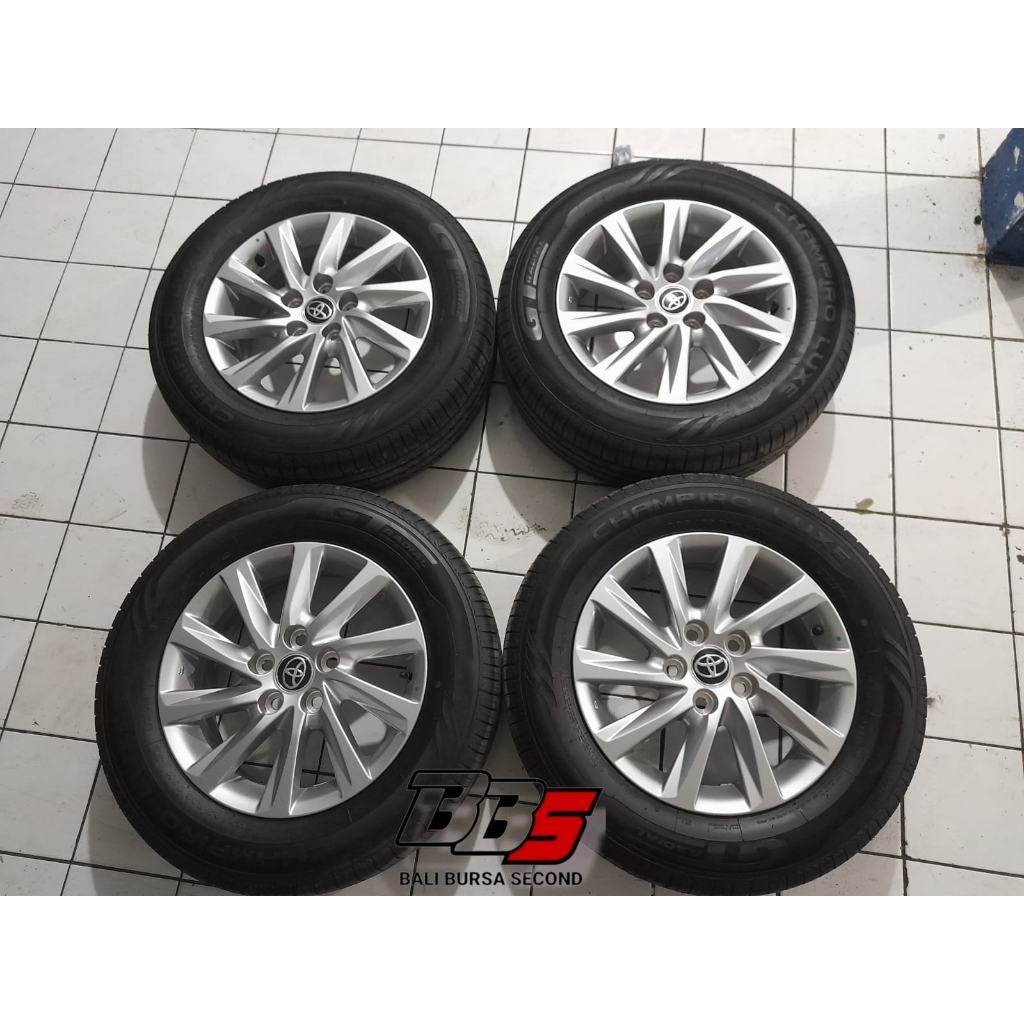 Velg Bekas Innova Zenix Ring 16 & ban 205/65 tahun 2023