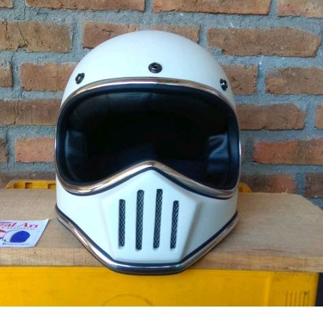 Helm Cakil Putih