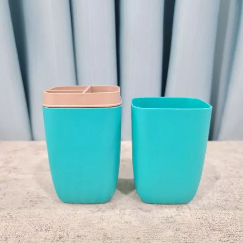 TEMPAT SIKAT GIGI &amp; ODOL UNTUK TRAVEL