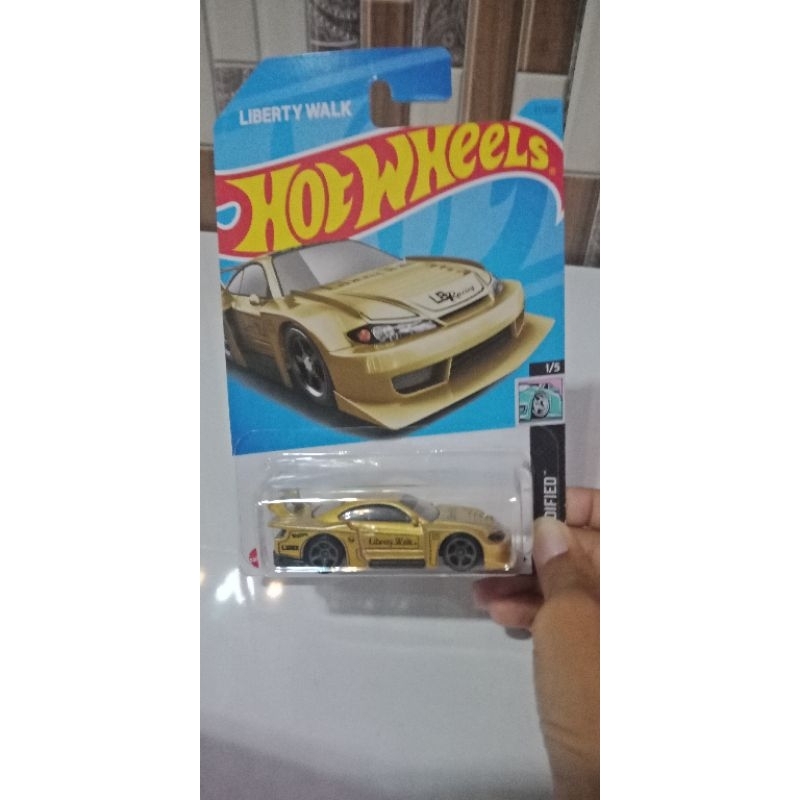 hotwheels nissan lbwk s15