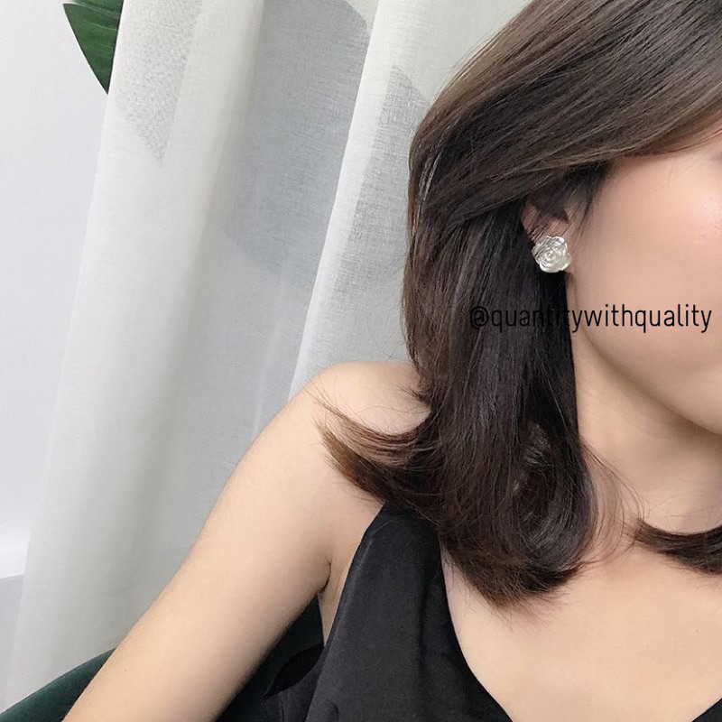 Anting Tusuk Wanita Mawar Putih