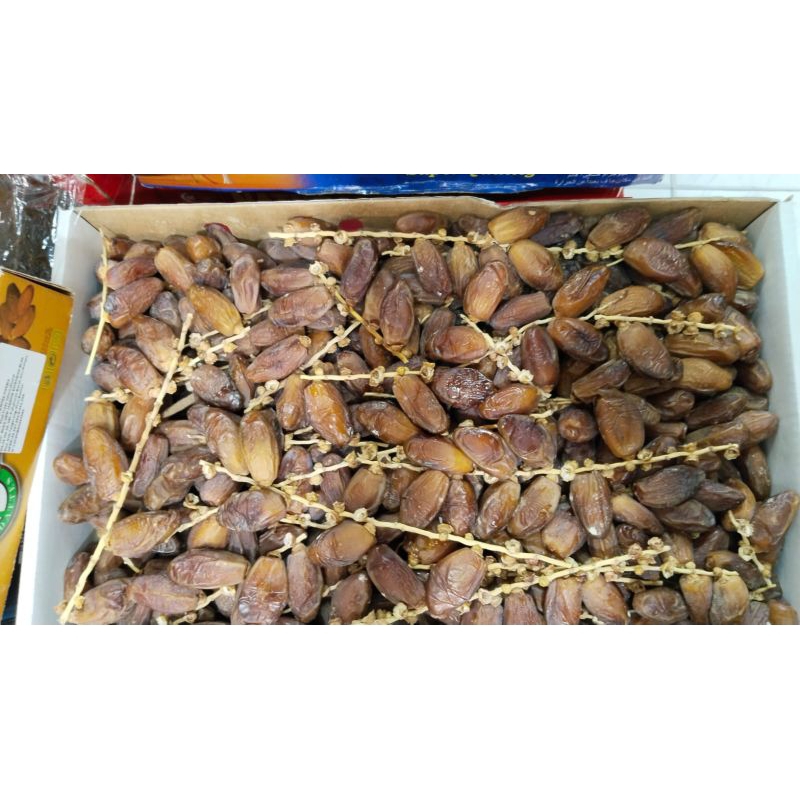 

Kurma Tunisia Tangkai 5kg Grosir Kurma Original