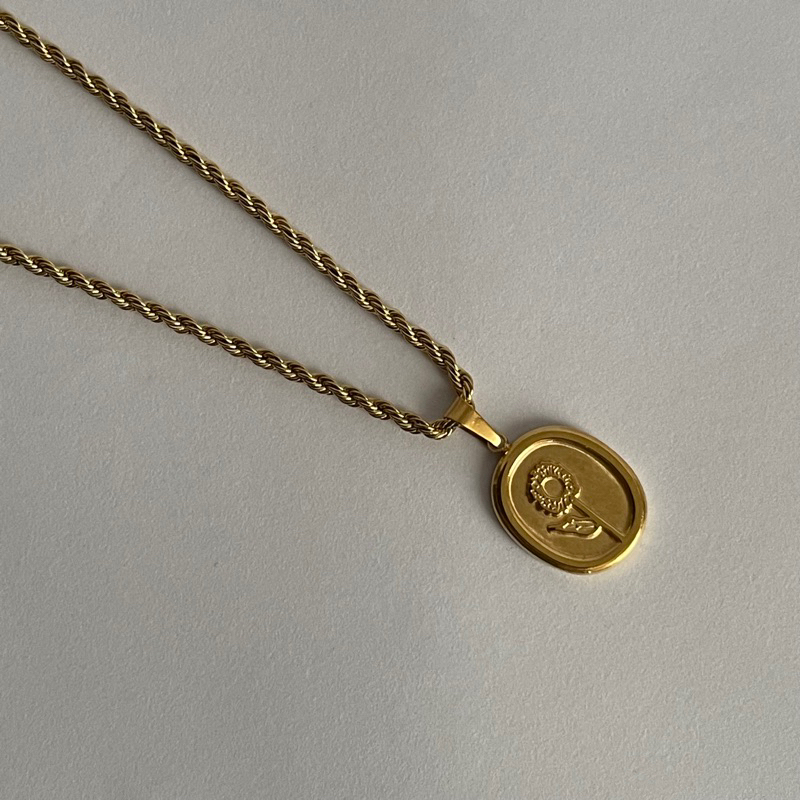 MEDDLE FLOWER NECKLACE