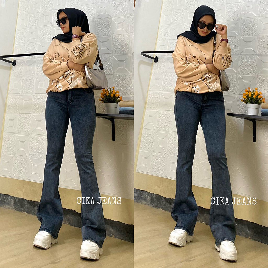 CIKA - HW Giela cutbray Jeans Stretch Snow Black