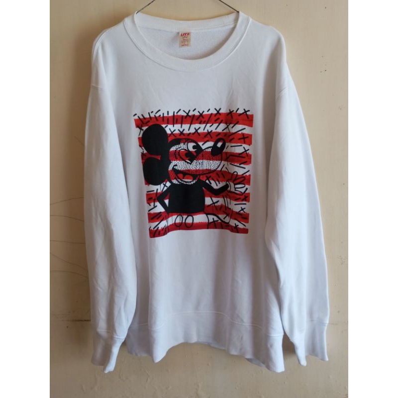 crewneck Uniqlo colab Disney colab kath haring