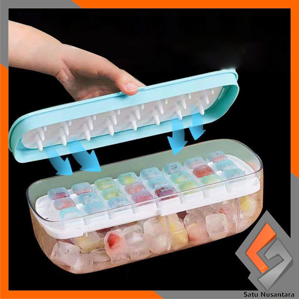 SN-C873 Cetakan Es Batu Mode Tekan Press Dengan Wadah Free Sendok Plastik / Tempat Penyimpanan Ice Cube Container Pencetak Es Batu Anti Pecah