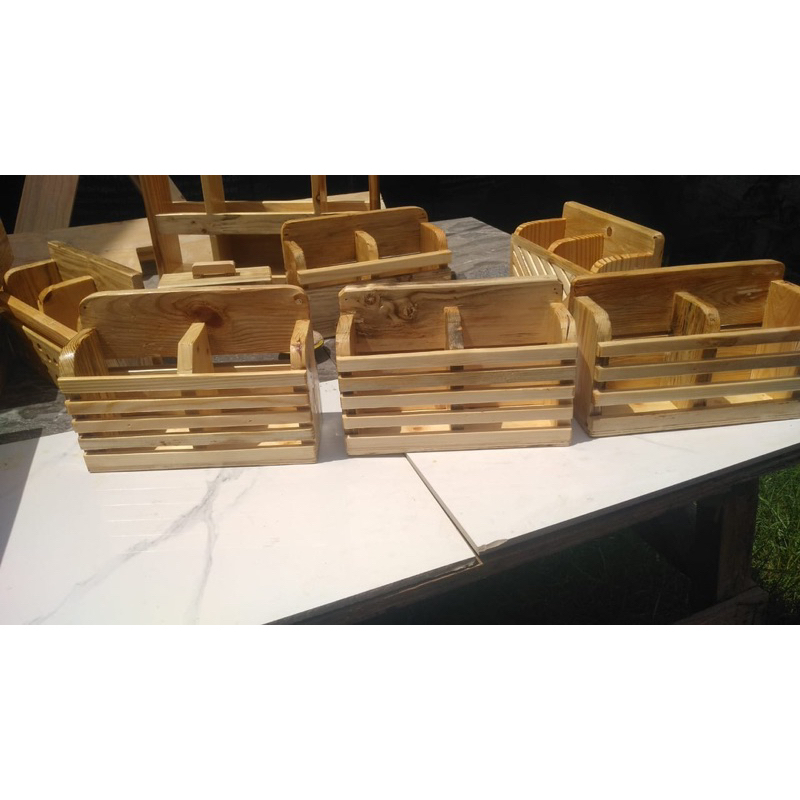 Tempat Sendok Garpu Kayu Rak Sendok