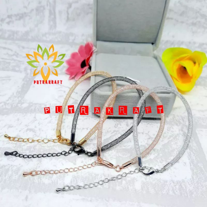 Gelang Kawat Gliter Kristal Swarovski  Bisa Di Isi Liontin Huruf Emas