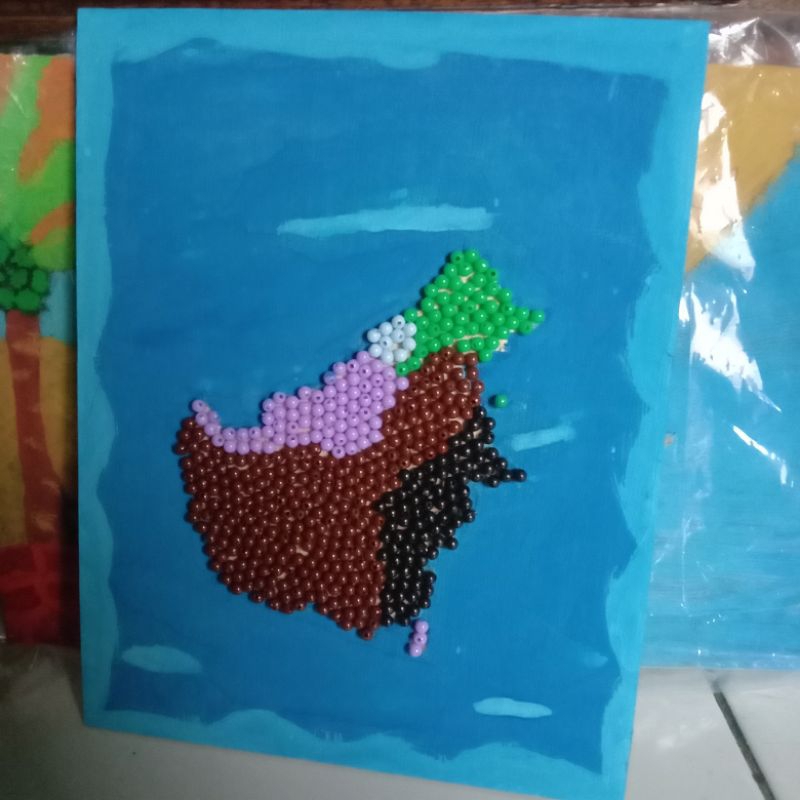 

Prakarya | Tugas Prakarya | Karya Seni Manik-manik | Karya Seni Kulit Telur Dicat
