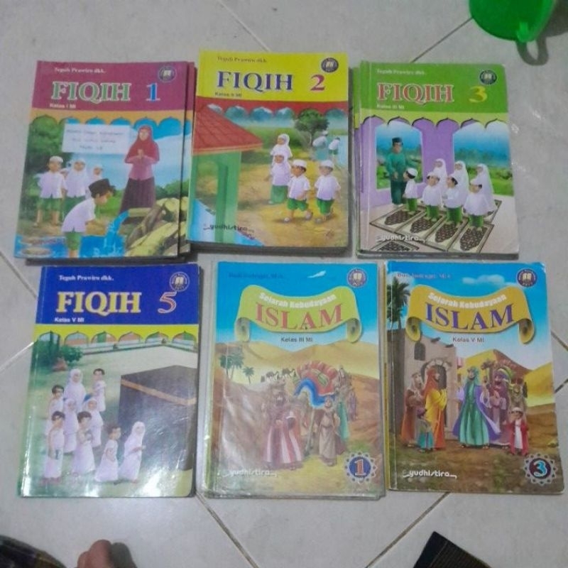 BUKU FIQIH UNTUK MI (MADRASAH IBTIDAIYAH)KELAS 1,2,3,5 DAN SKI ( SEJARAH KEBUDAYAAN ISLAM) MI KELAS 3,5 KURIKULUM 2013 PENERBIT YUDISTIRA