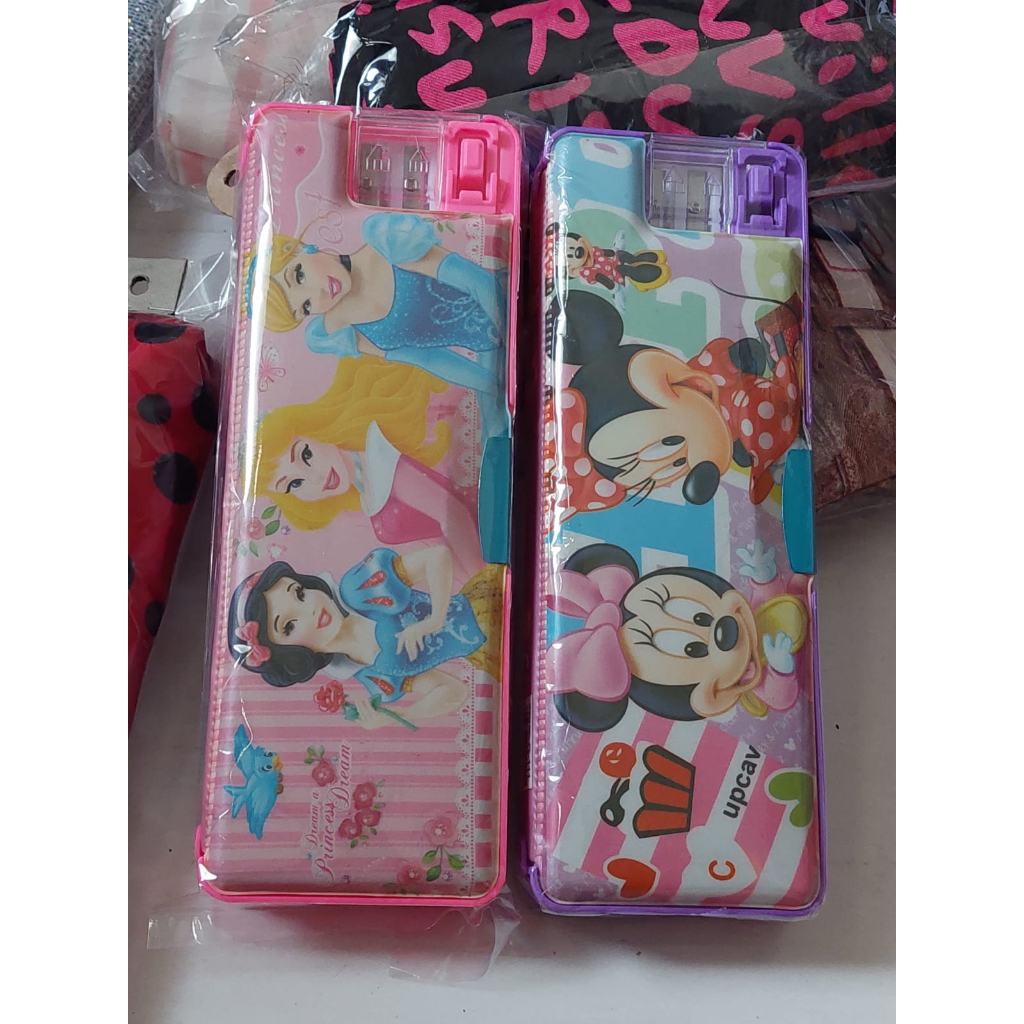 

Tempat pensil G-111 mika