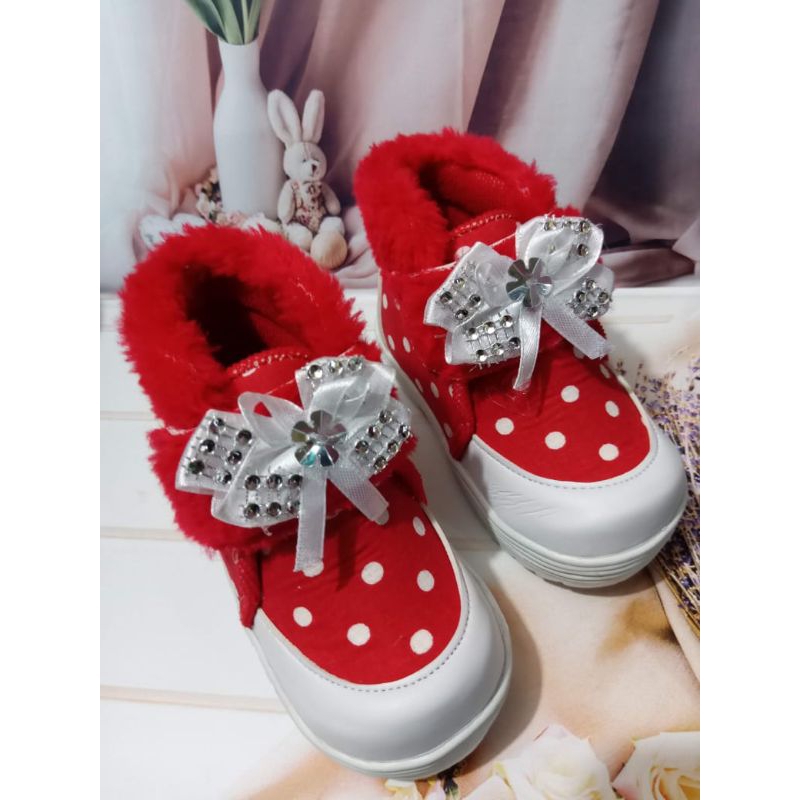sepatu anak boot perempuan/sepatu anak perempuan cantik