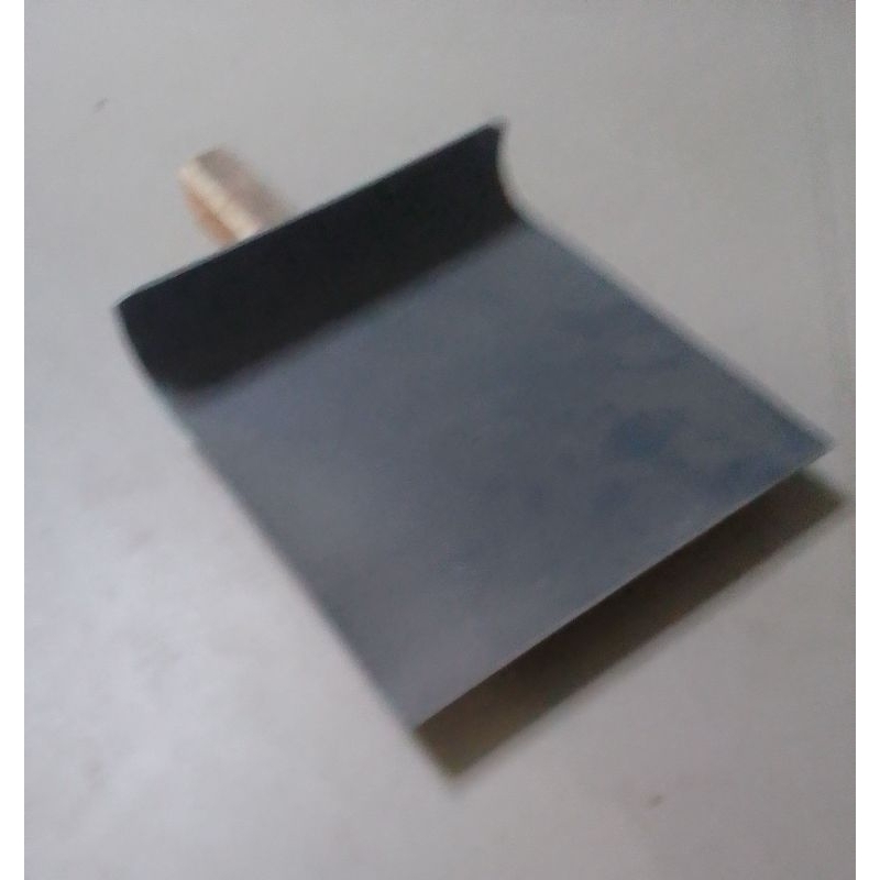 TADAHAN LULUHAN PLASTIK GAGANG KAYU 8"
