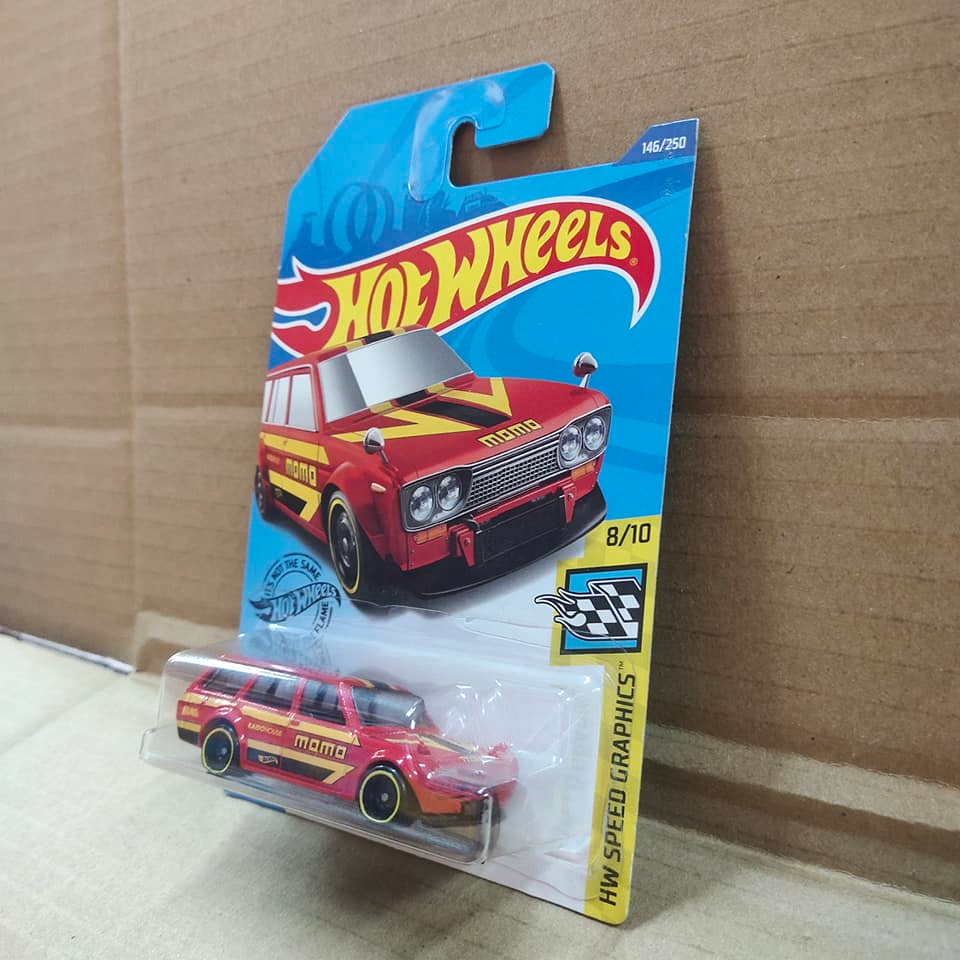 Hotwheels Datsun Bluebird Wagon 510 Momo Merah