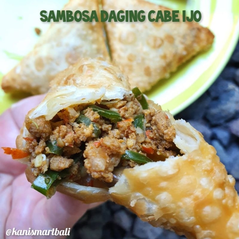 

sambosa beef frozen / samosa beef / sambosa daging cabe ijo / samosa daging