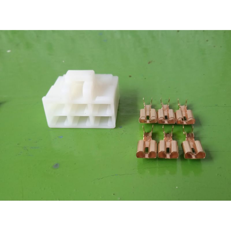 SOKET 6 PIN BESAR MALE