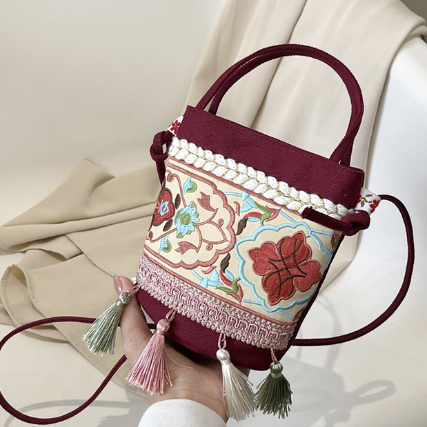 Minimalist Floral Elegant Slingbag Women 10231