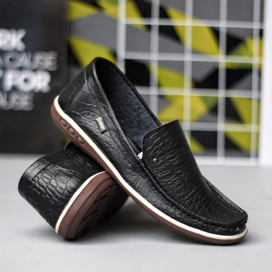 Sepatu Formal Loafers Kulit Asli Kerja Pria