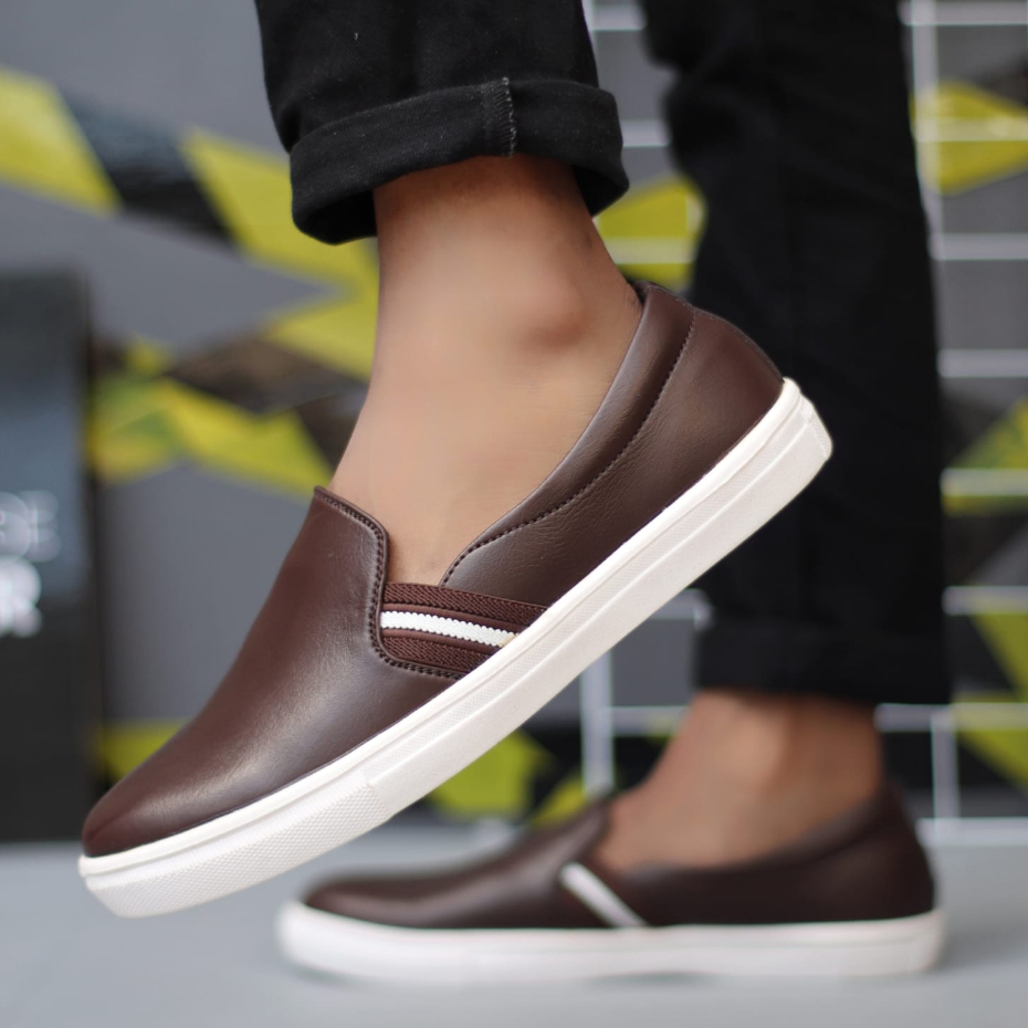 Sepatu Formal Casual Hitam Slip-on Kulit Pu Kerja Pria Crafts Neo