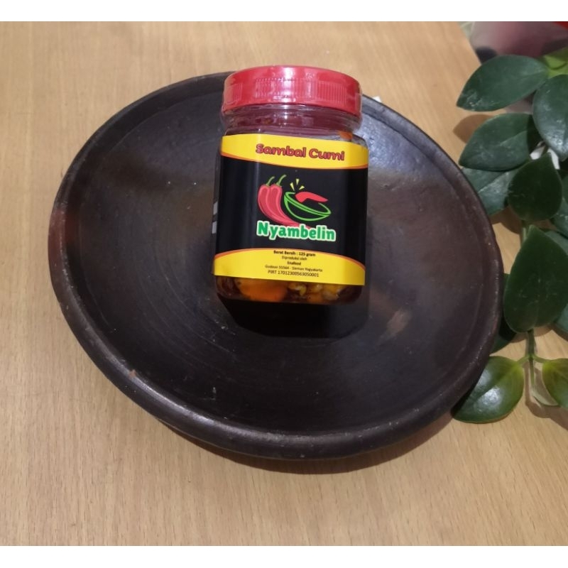 

Nyambelin asli , sambal cumi
