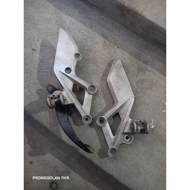 Step Depan CBR K45 ORIGINAL