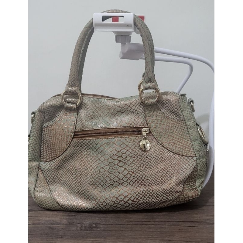 preloved sling bag banabana