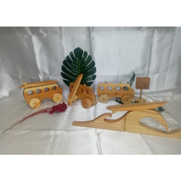 

Surfing Caravan Berkualitas Wooden Promo Caravan Miniatur Mainan Kayu Kayu
