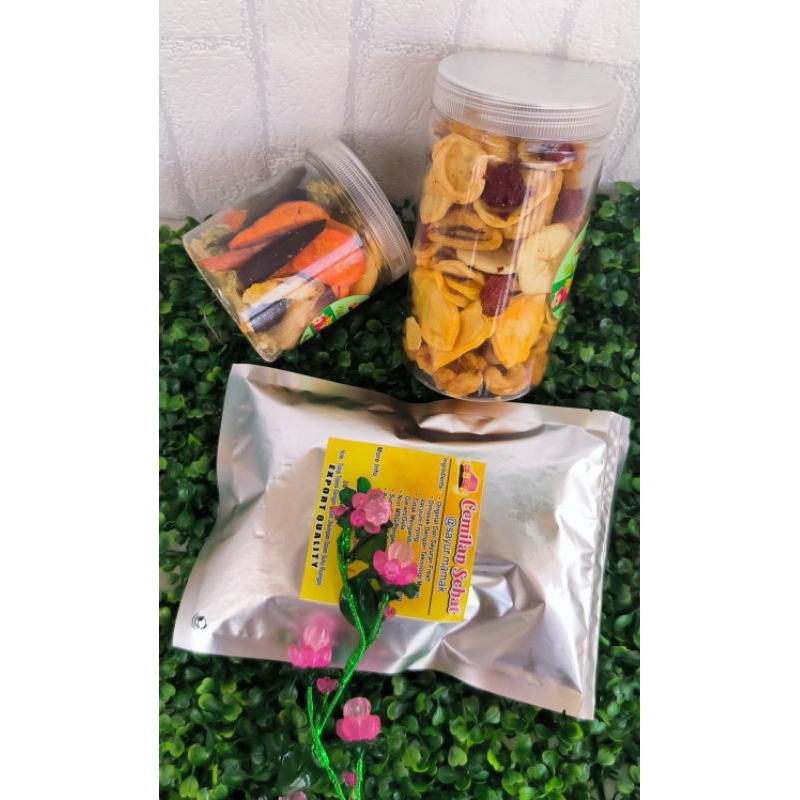 

Cemilan sehat - BUNDLING KERIPIK MIX BUAH&MIX SAYUR