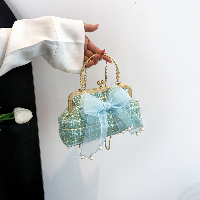 TAS SELEMPANG PESTA SLING BAG RAJUT PITA MUTIARA IMPORT Wanita
