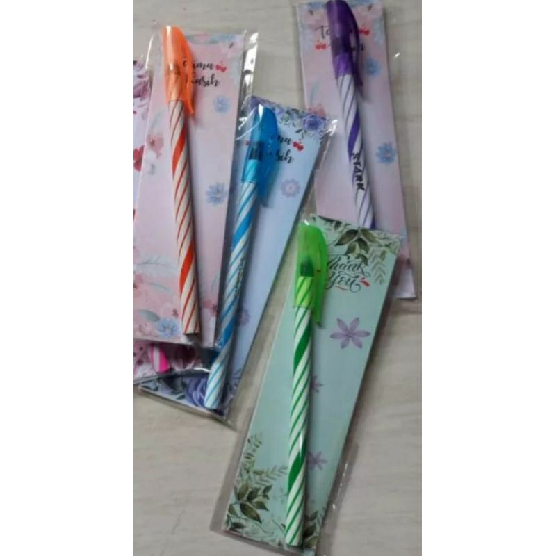 

HJK ISI 50 KEMAS ALAS SHABY SOUVENIR PULPEN ULIR