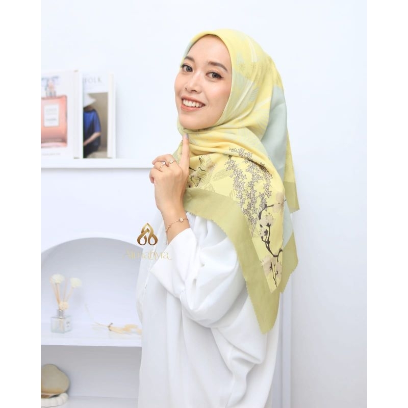 HIJAB VOAL MOTIF PREMIUM SEGI EMPAT LASER CUT Lemon.