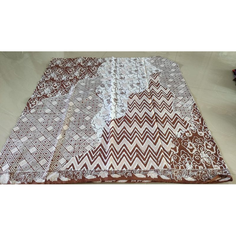 Batik Trusmi Kain Batik Katun Motif Pulauan Puloan Khas Trusmi Cirebon