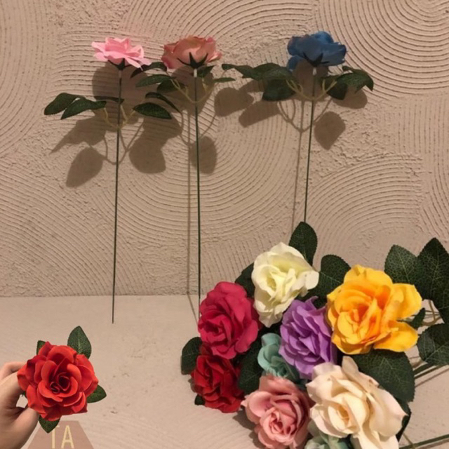 Bunga mawar tangkai / bunga mawar imitasi / bunga mawar artificial