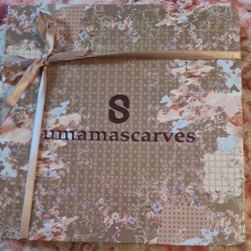 Umama Scarves Premium Box