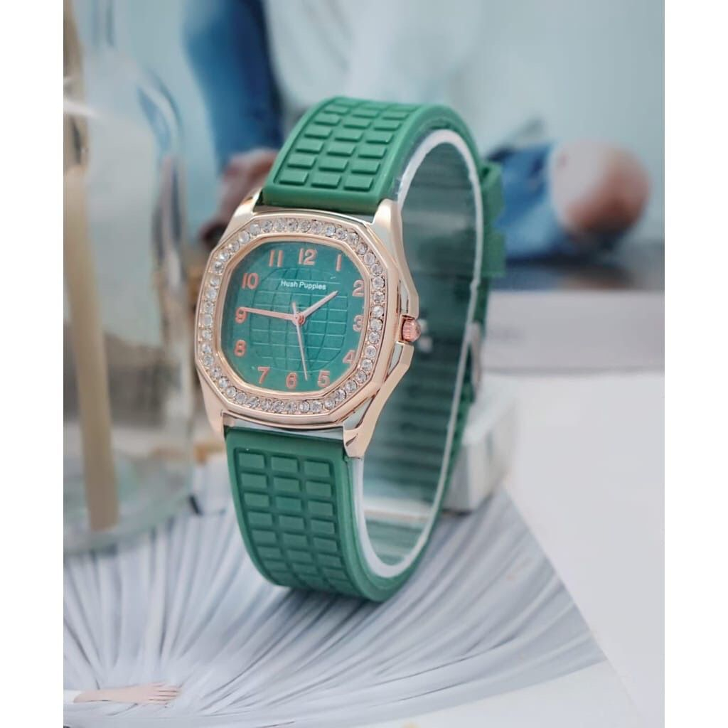 (AR) Jam Tangan Wanita Hush Puppies Strap Rubber Analog Fashion Gaya Retro Wanita Persegi HP-5597