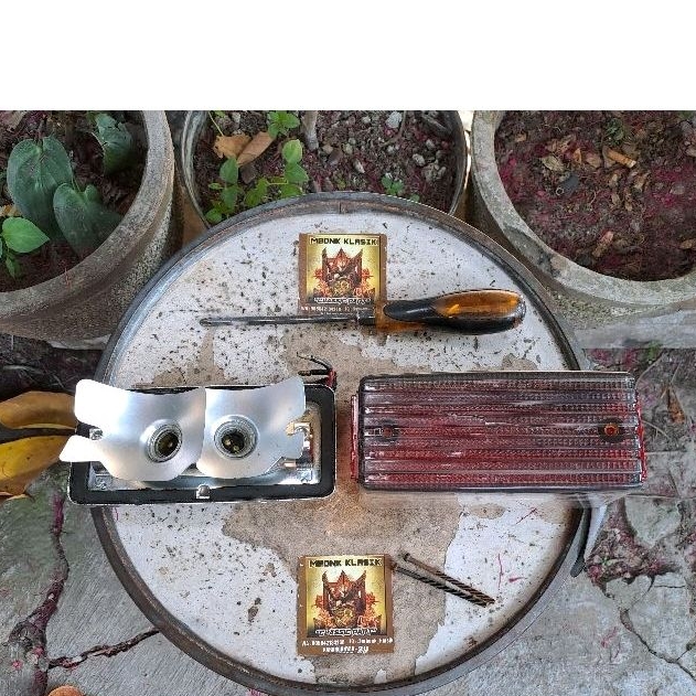 stoplamp lampu belakang binter merzy kz200 cdi gto mach ar125 ORIGINAL BARU lampu belakang binter me