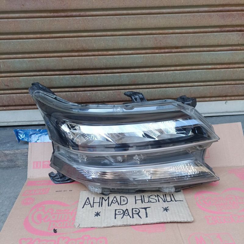 lampu depan headlamp avanza xenia 2019 2020 2021 original