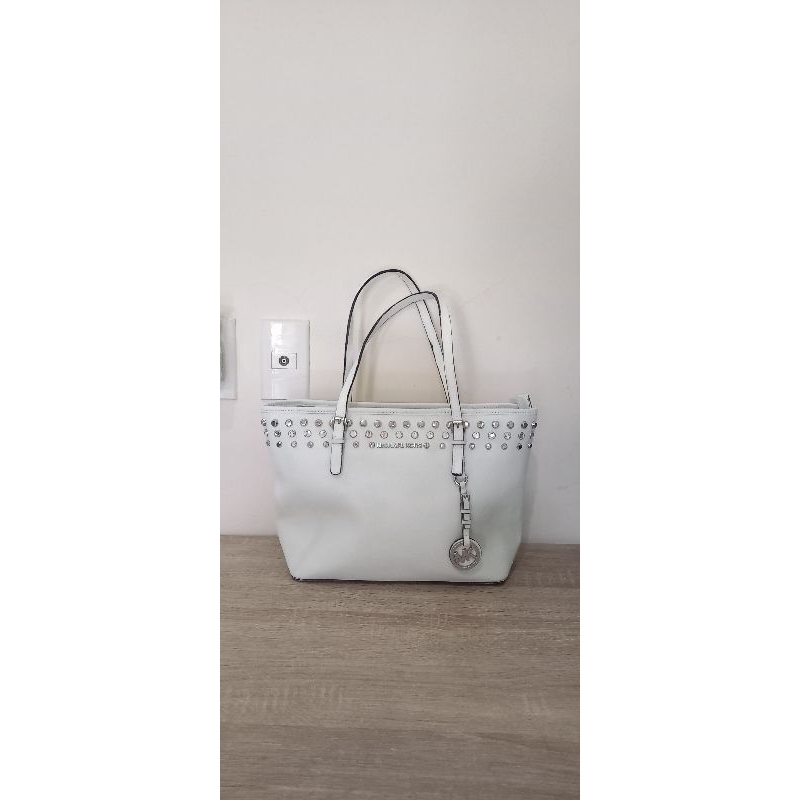 Preloved MK