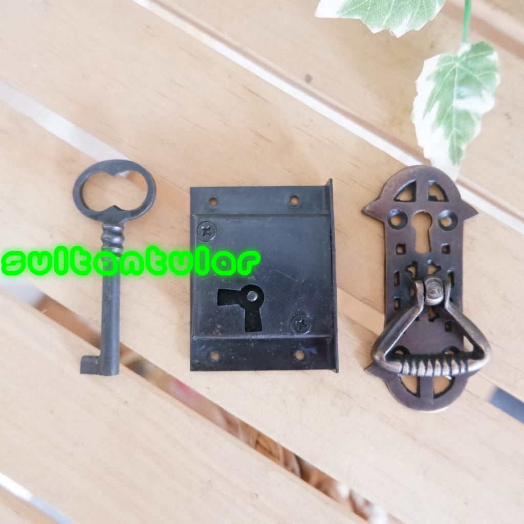 Tarikan laci kuningan antik