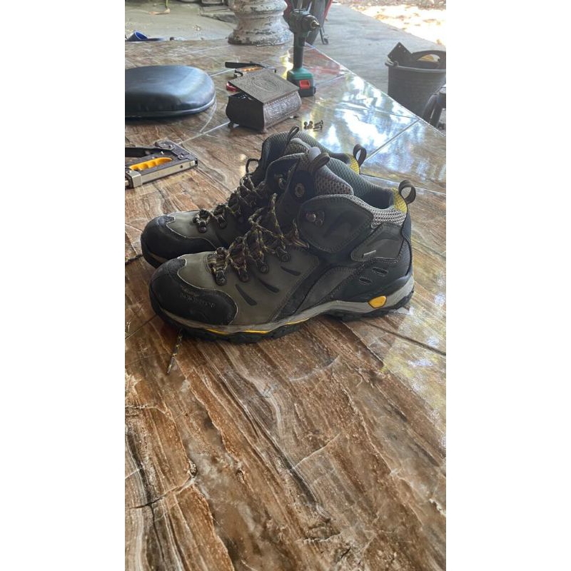 sepatu kolon sport insol 30cm goretex