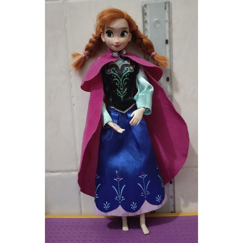 Disney Store Anna Classic Doll, Frozen