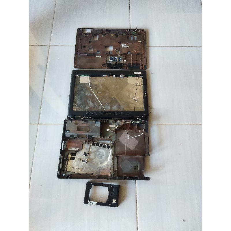 casing set coklat  laptop zyrex cruiser 4625B H24Z/L code 4.1