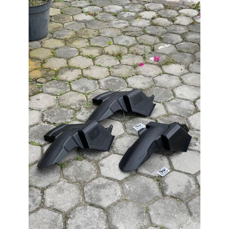 Hugger Beat New/Deluxe & Beat Fi