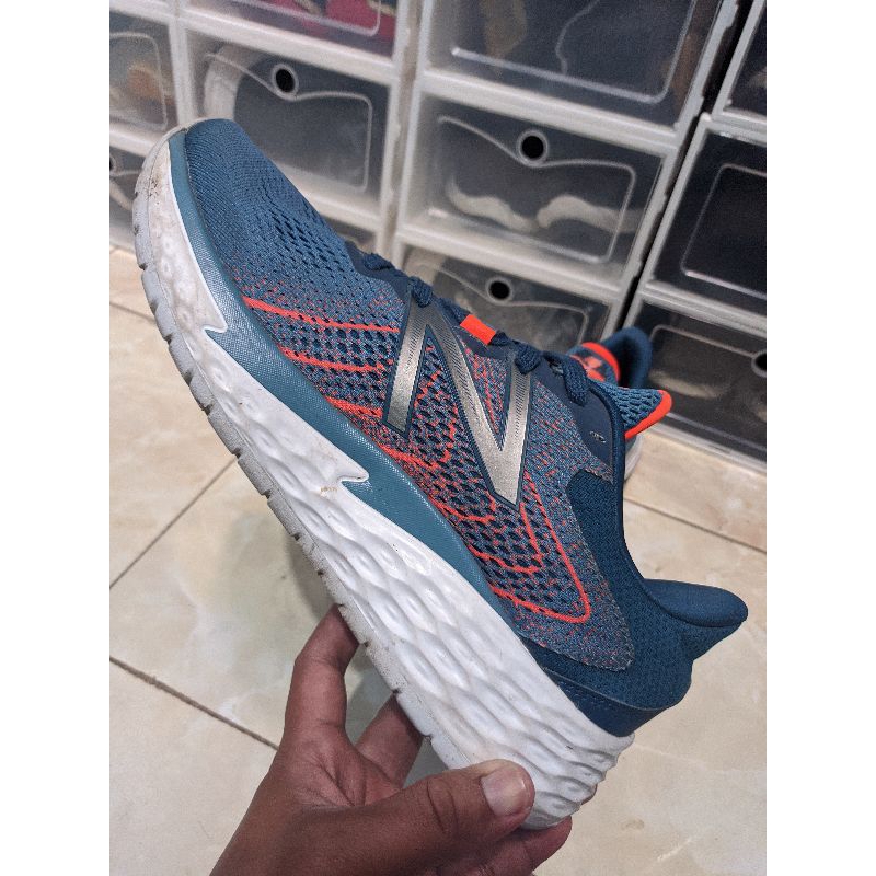 Sepatu Second NB 880 Fresh Foam ukuran 44 insole 28cm