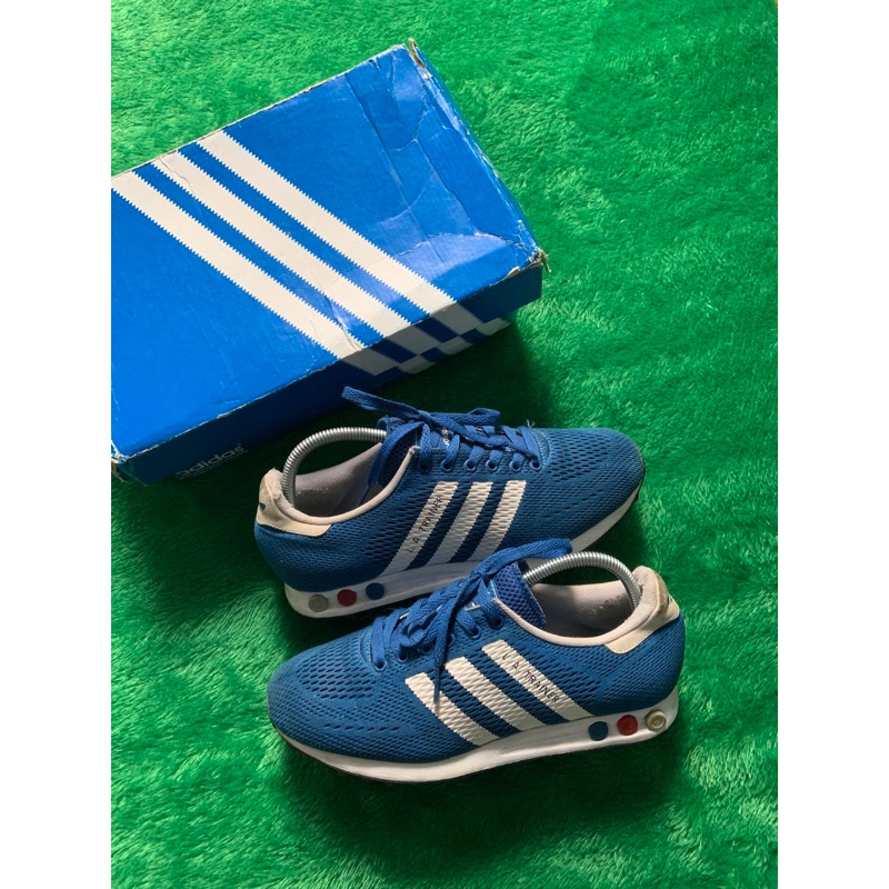 SEPATU ADIDAS LA TRAINER BLUE