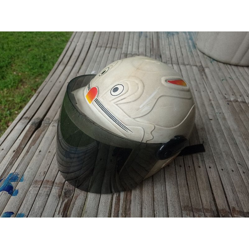 helm anak jadul klasik lucu