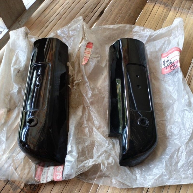 cover spakbor suzuki crystal